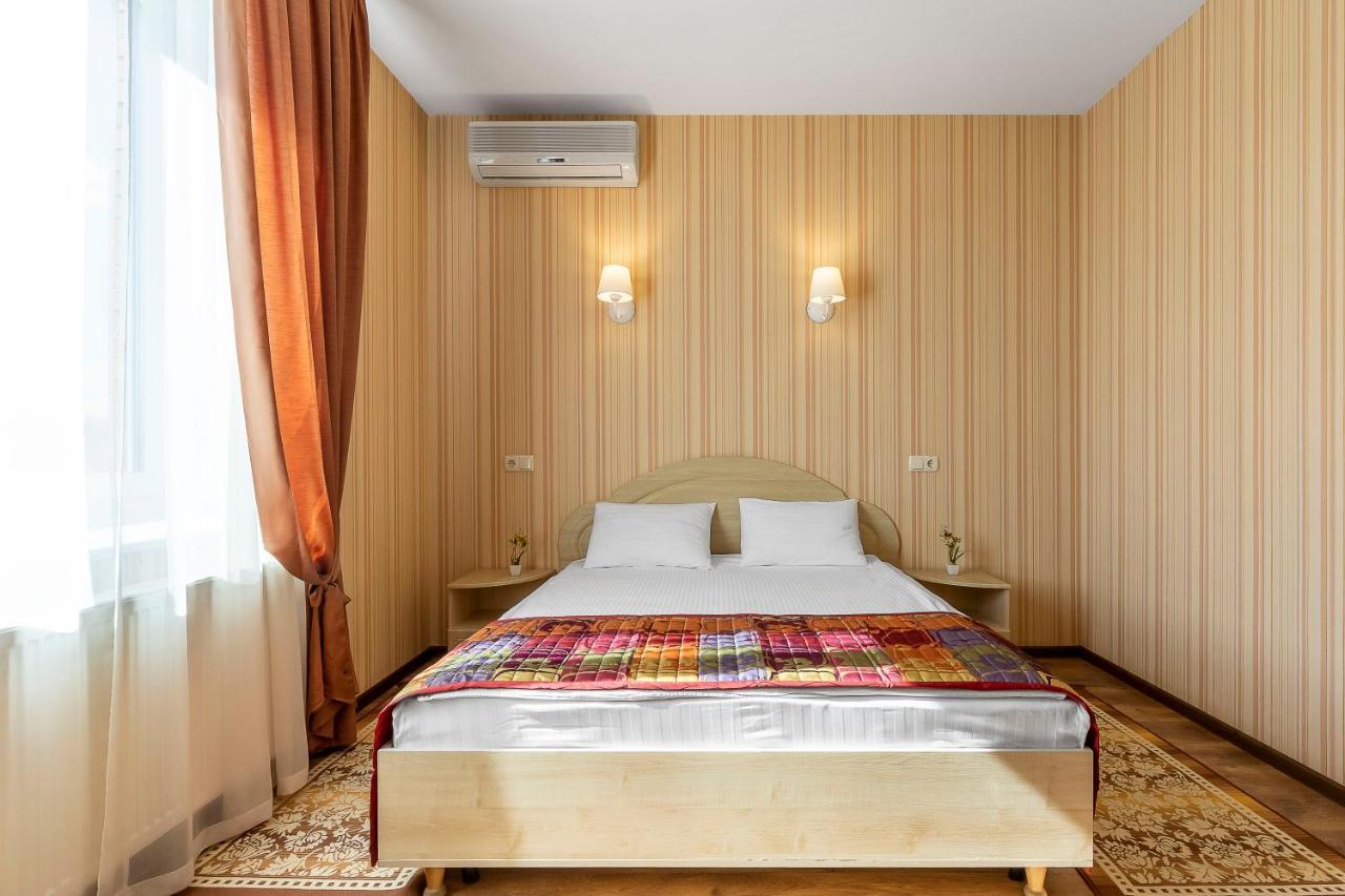 Гостиница Siesta Киев Sofiivska Borshchahivka Dış mekan fotoğraf
