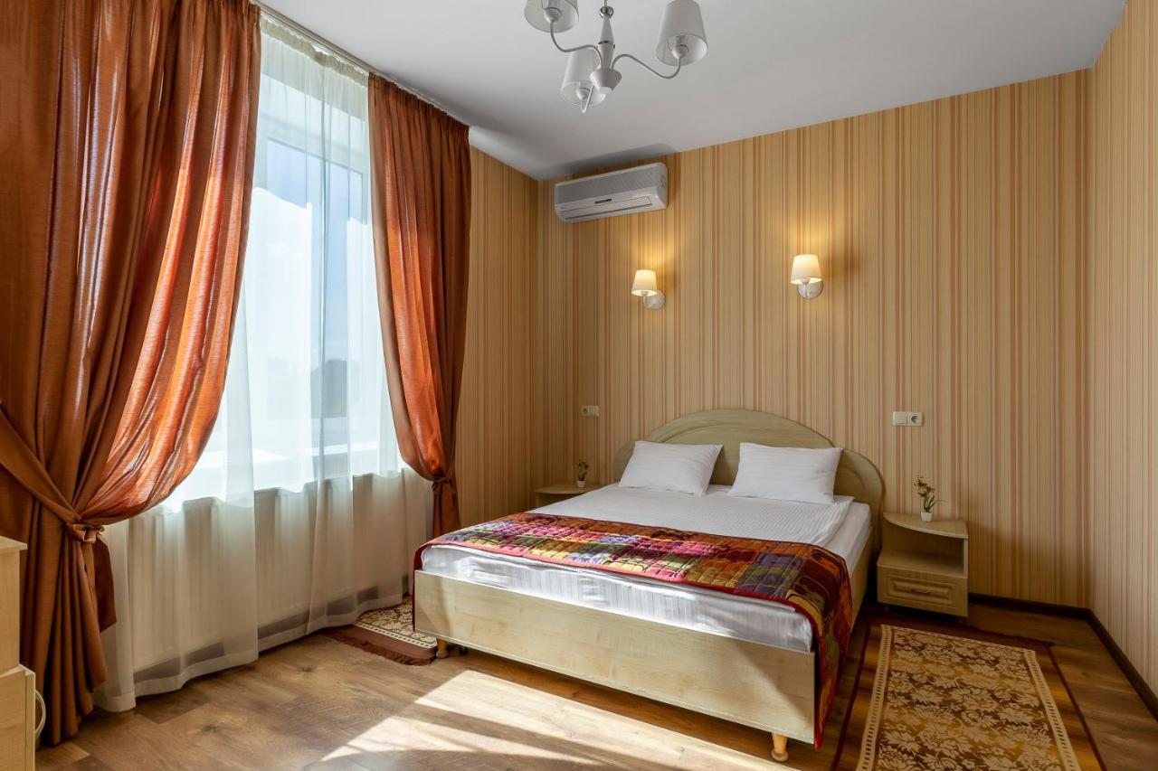 Гостиница Siesta Киев Sofiivska Borshchahivka Dış mekan fotoğraf