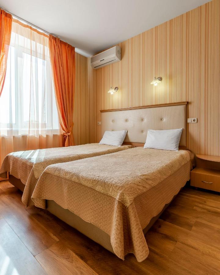 Гостиница Siesta Киев Sofiivska Borshchahivka Dış mekan fotoğraf