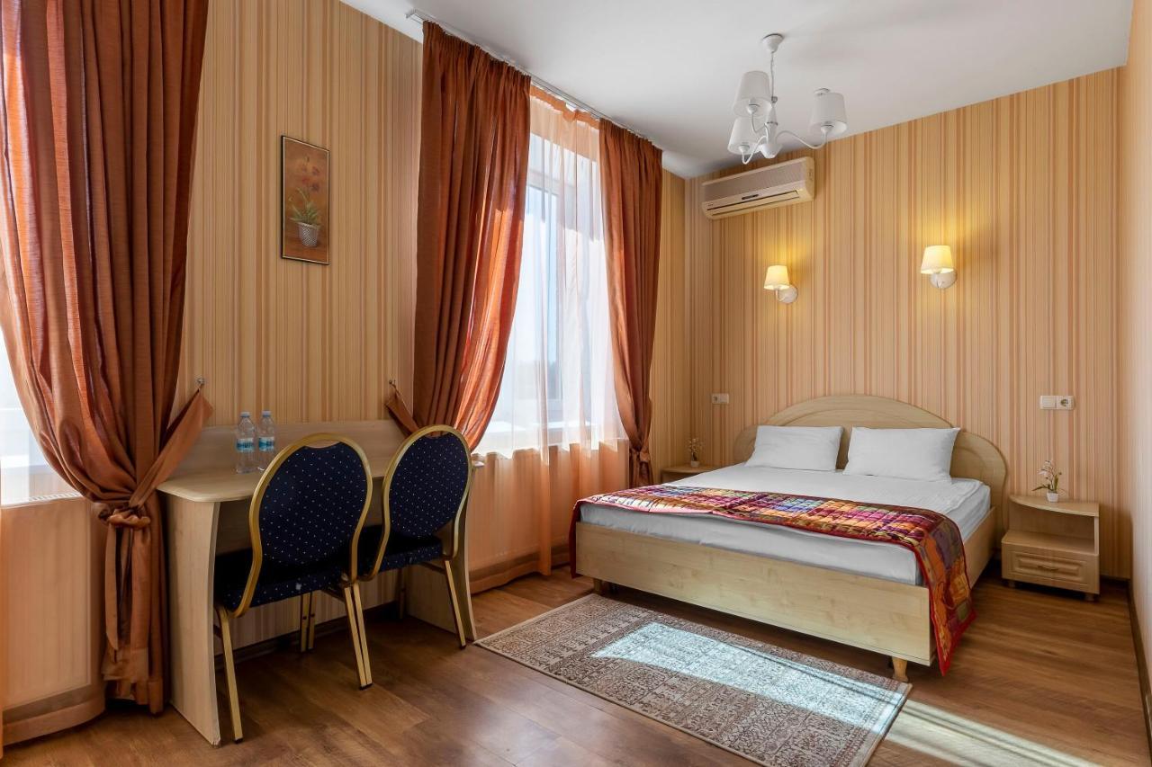 Гостиница Siesta Киев Sofiivska Borshchahivka Dış mekan fotoğraf