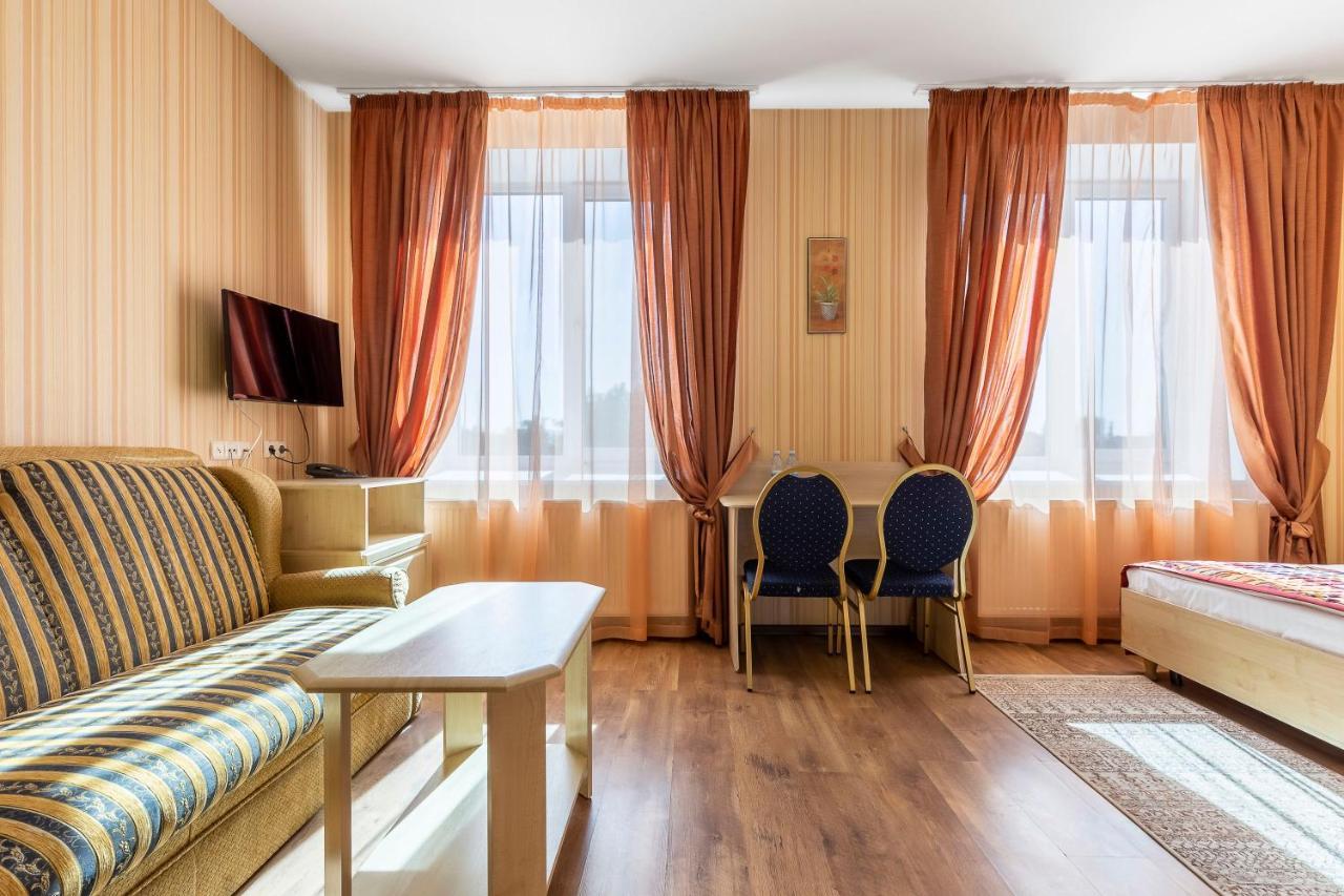 Гостиница Siesta Киев Sofiivska Borshchahivka Dış mekan fotoğraf