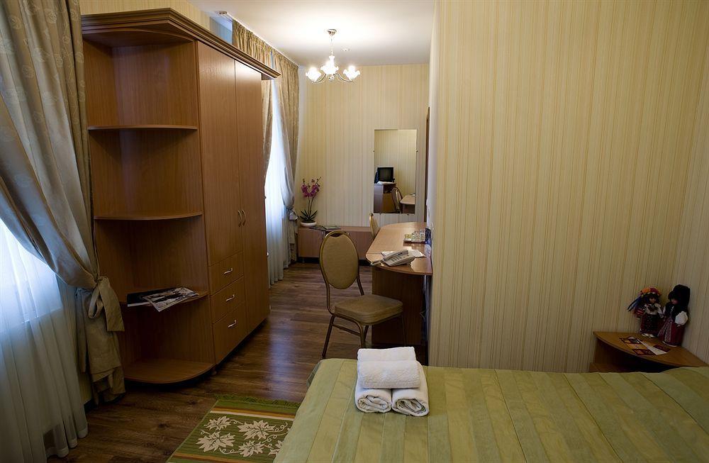 Гостиница Siesta Киев Sofiivska Borshchahivka Dış mekan fotoğraf